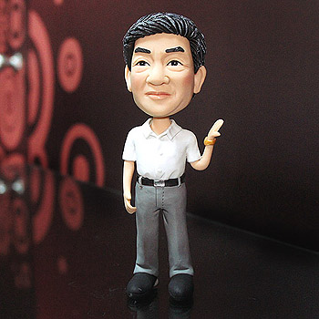 短袖白襯衫公仔娃娃